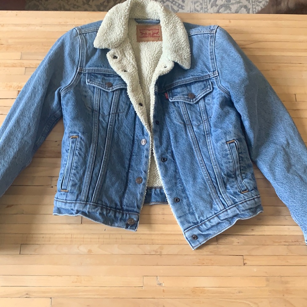 Levi’s original Sherpa jacket size small